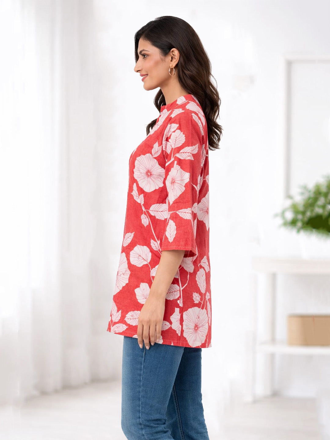 Women’s Red Floral Print Viscose Rayon Fit & Flare Short Kurti