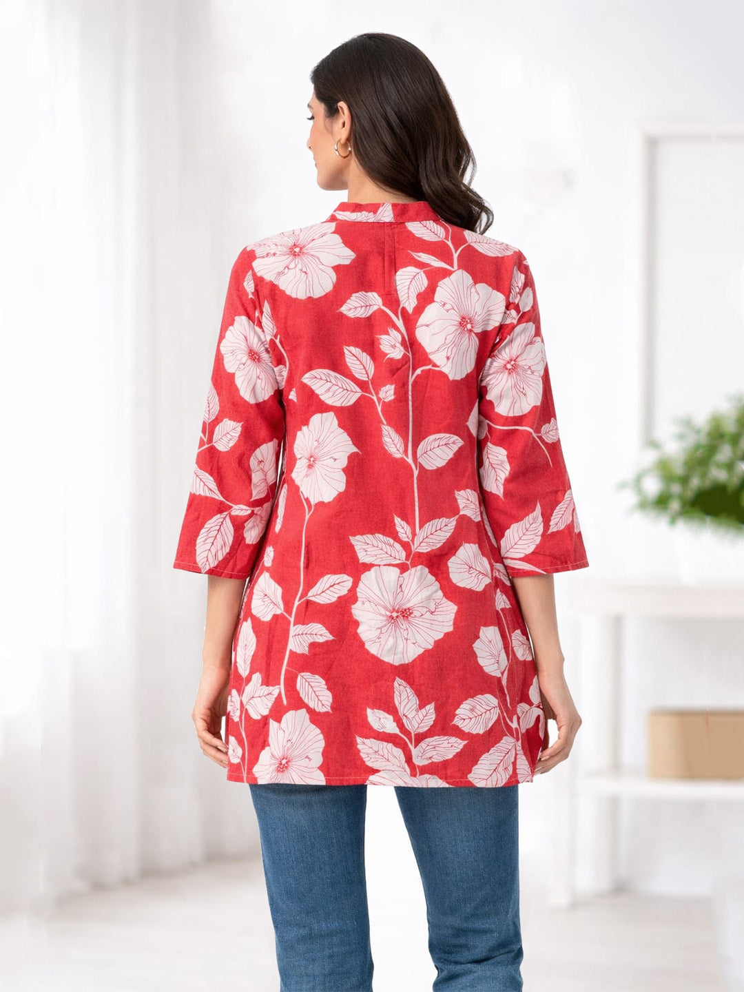 Women’s Red Floral Print Viscose Rayon Fit & Flare Short Kurti